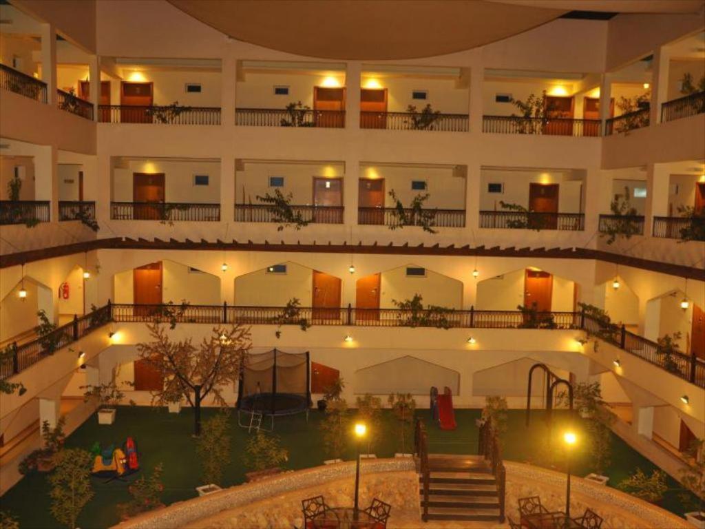 Johny International Hotel Maskat Exteriér fotografie